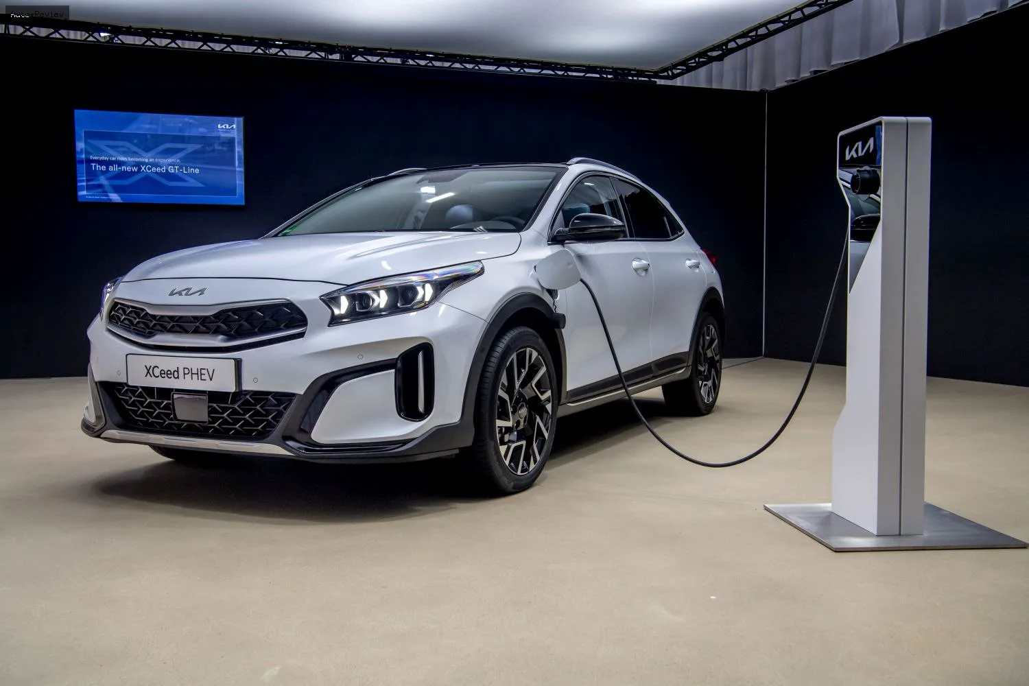 Kia XCeed XCeed (facelift 2022) 1.6 GDI (141 лс) Plug-in Hybrid DCT 2022 - 2024