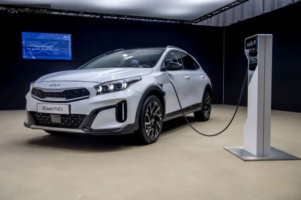 Kia XCeed XCeed (facelift 2022) 1.6 GDI (141 лс) Plug-in Hybrid DCT 2022 - 2024 — фото 2