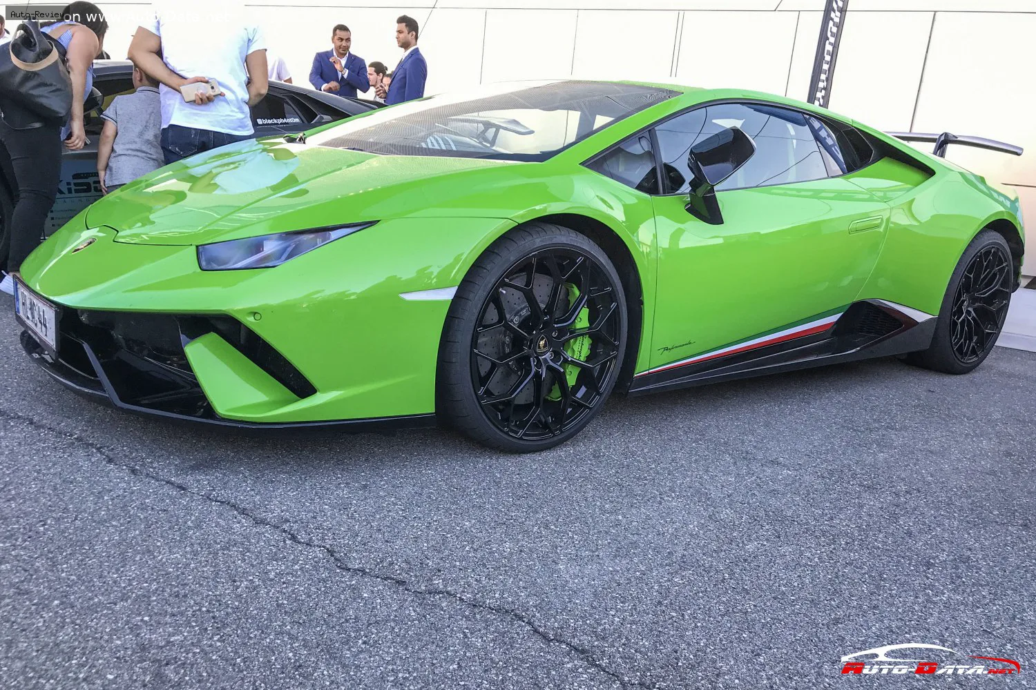 Lamborghini Huracan Huracan Performante 5.2 V10 (640 лс) AWD Automatic 2017 - 2019