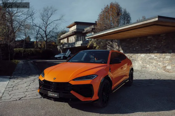 Lamborghini Urus Urus (facelift 2024) SE 4.0 V8 (800 лс) Plug-in Hybrid 4WD Automatic 2024 - — фото 2
