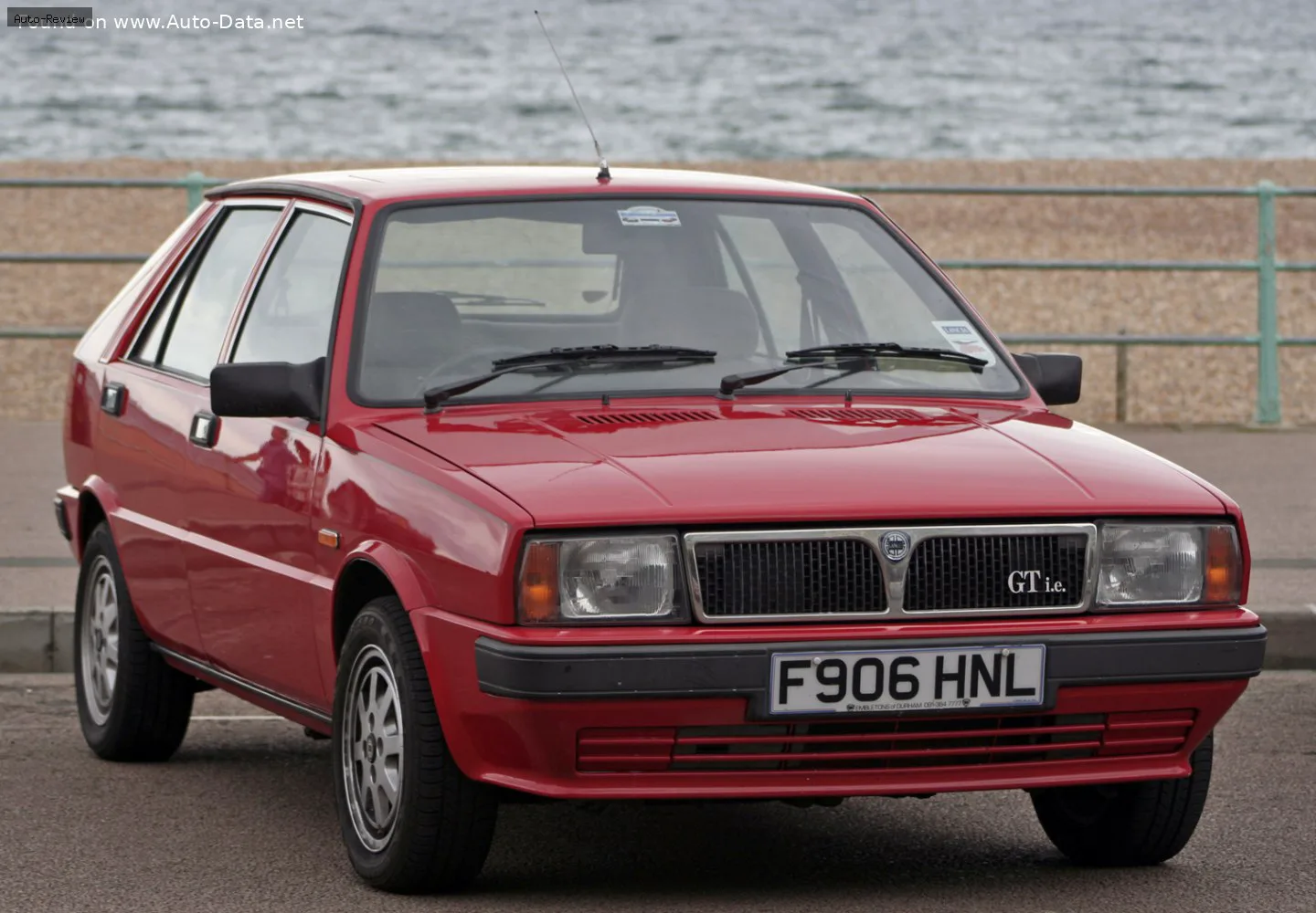 Lancia Delta Delta I (831, facelift 1986) 1.6 GT i.e. (90 лс) 1987 - 1991 — фото 3