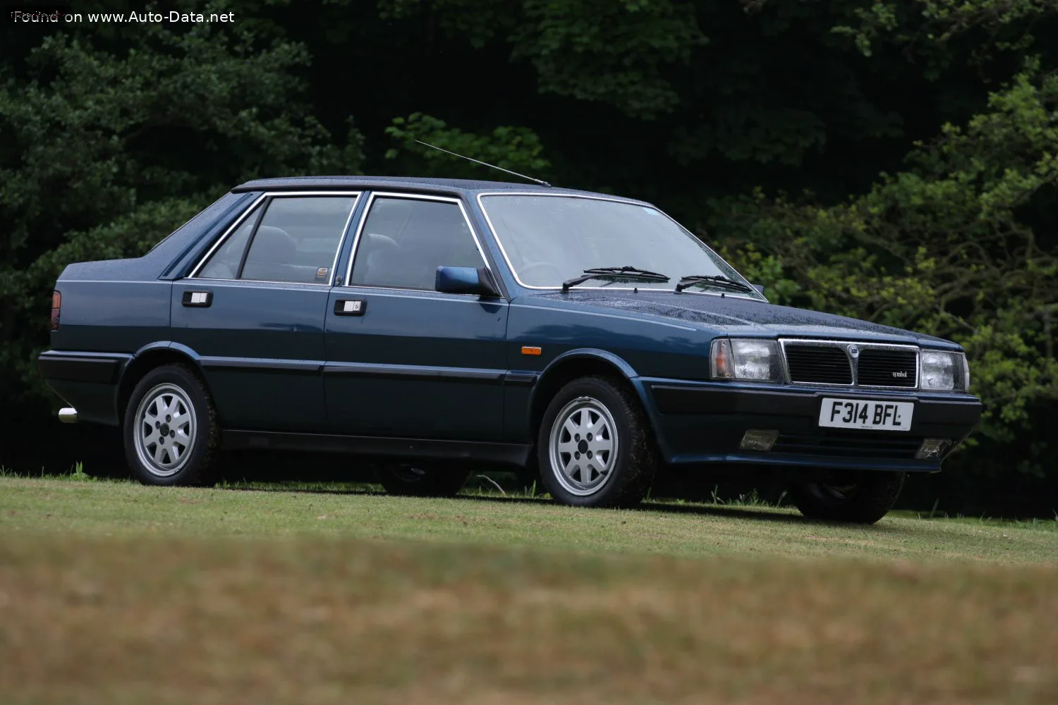 Lancia Prisma Prisma (831 AB) 1.5 (80 лс) 1986 - 1992 — фото 3
