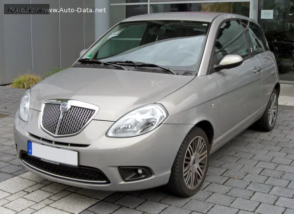 Lancia Ypsilon Ypsilon (843, facelift 2006) 1.2 8V (60 лс) 2006 - 2010 — фото 2