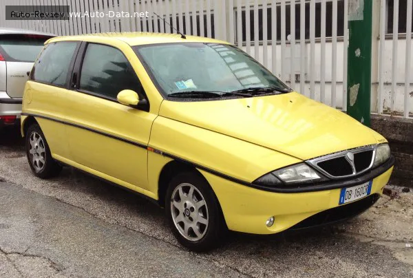 Lancia Ypsilon Y (840) 1.4 12V (80 лс) 1996 - 2002 — фото 2