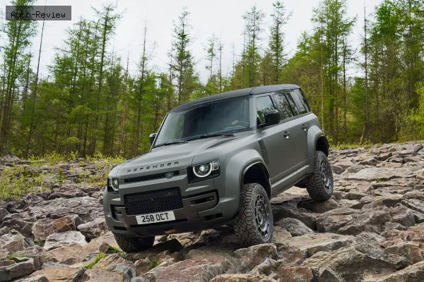Land Rover Defender Defender 110 (L663) Octa 4.4 V8 P635 (635 лс) Mild Hybrid AWD Automatic 2024 - — фото 2