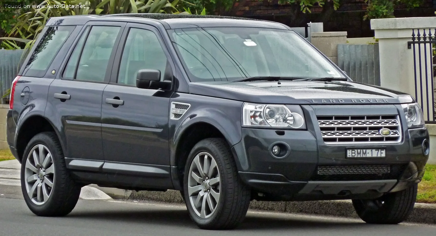 Land Rover Freelander Freelander II 2.2 TD4 (160 лс) Automatic 2006 - 2010