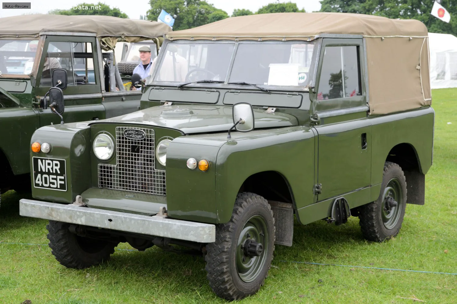 Land Rover Series II Series IIA 2.3 (LR 88 OP,LR 109 OP) (69 лс) 1963 - 1986