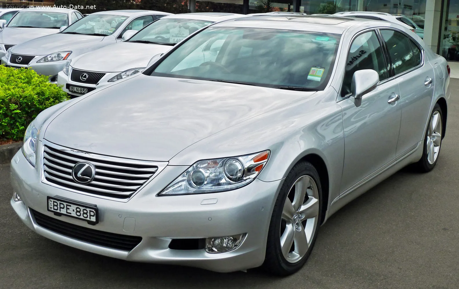 Lexus LS LS IV (facelift 2009) 460 V8 (381 лс) Super ECT 2009 - 2012 — фото 3