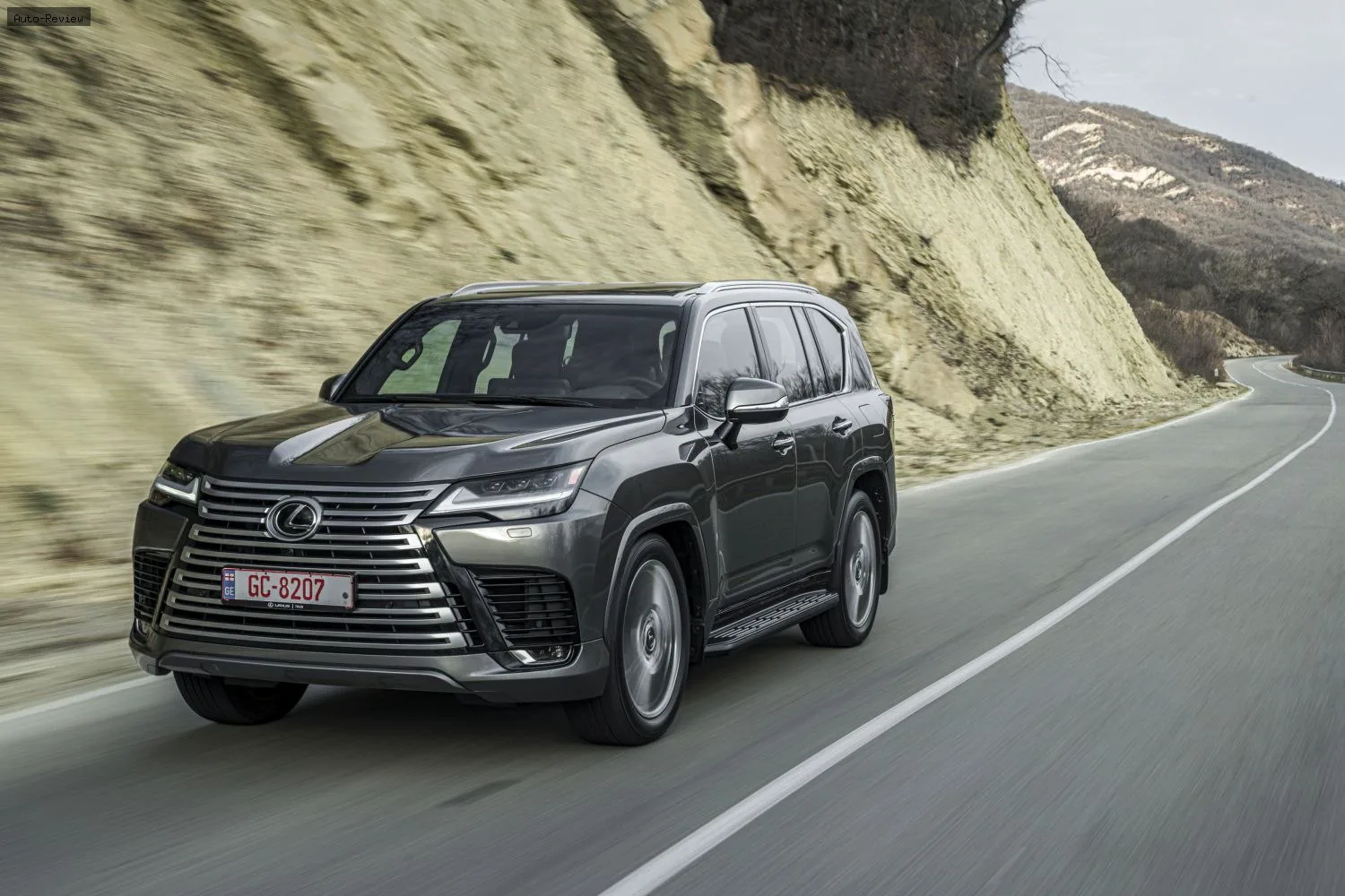 Lexus LX LX IV (J300) 600 V6 (409 лс) AWD Direct Shift 2021 -