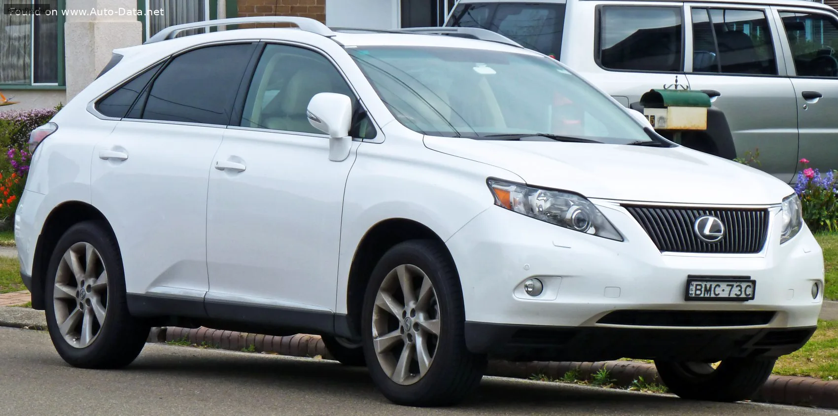 Lexus RX RX III 450h (299 лс) Hybrid E-Four e-CVT 2009 - 2012