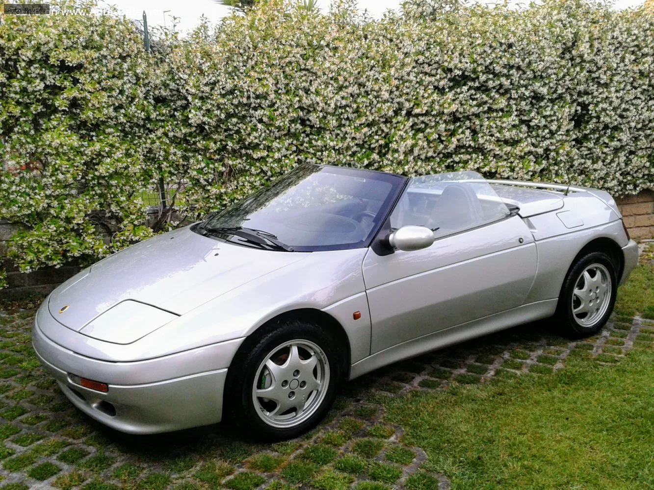 Lotus Elan Elan II (M100) 1.6 i 16V (132 лс) 1991 - 1993