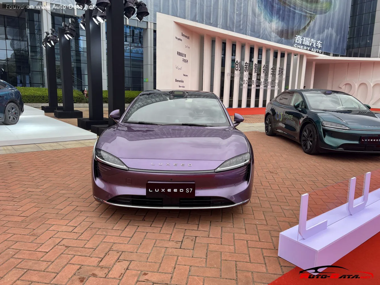 Luxeed S7 S7 (facelift 2025) 82 kWh (292 лс) 2025 -