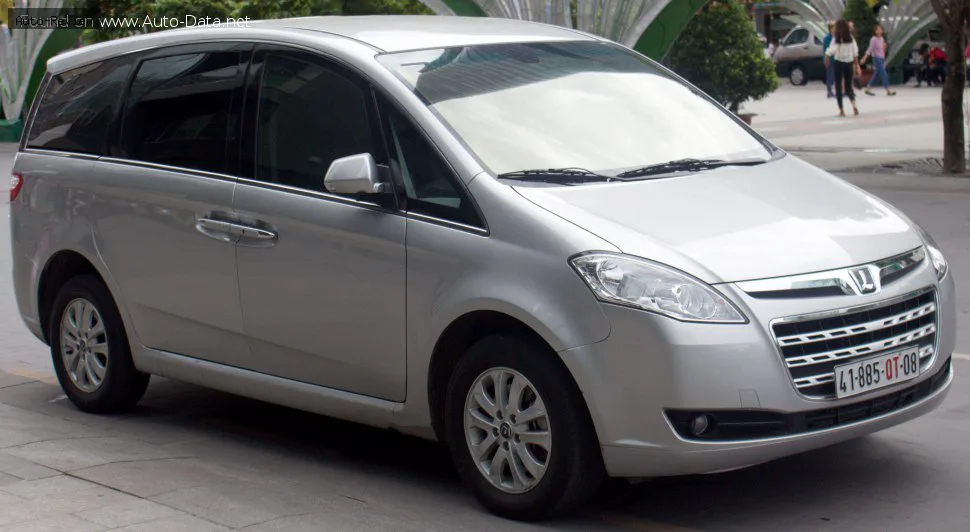 Luxgen M7 7 MPV 2.2i (175 лс) Automatic 2009 - 2014