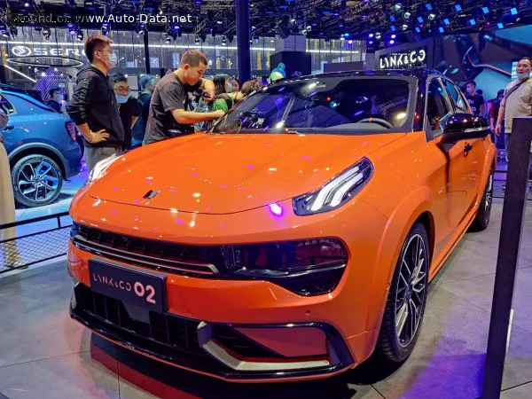 Lynk & Co 02 02 I Hatchback 2.0TD T5 (254 лс) Automatic 2021 - — фото 2