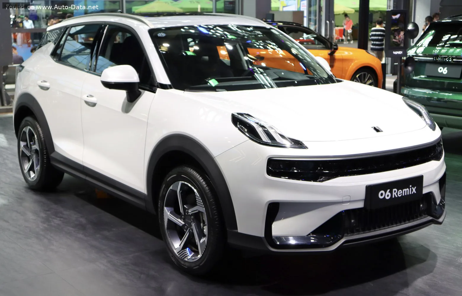 Lynk & Co 06 06 Remix (facelift 2022) 1.5TD (181 лс) DCT 2022 -