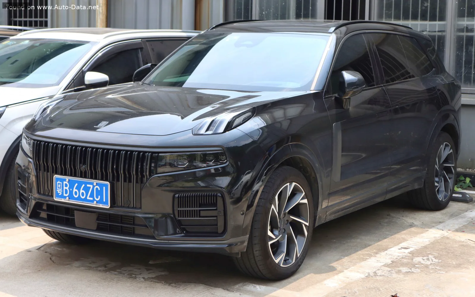 Lynk & Co 09 09 2.0TD T5 (254 лс) Mild Hybrid AWD Automatic 2021 -