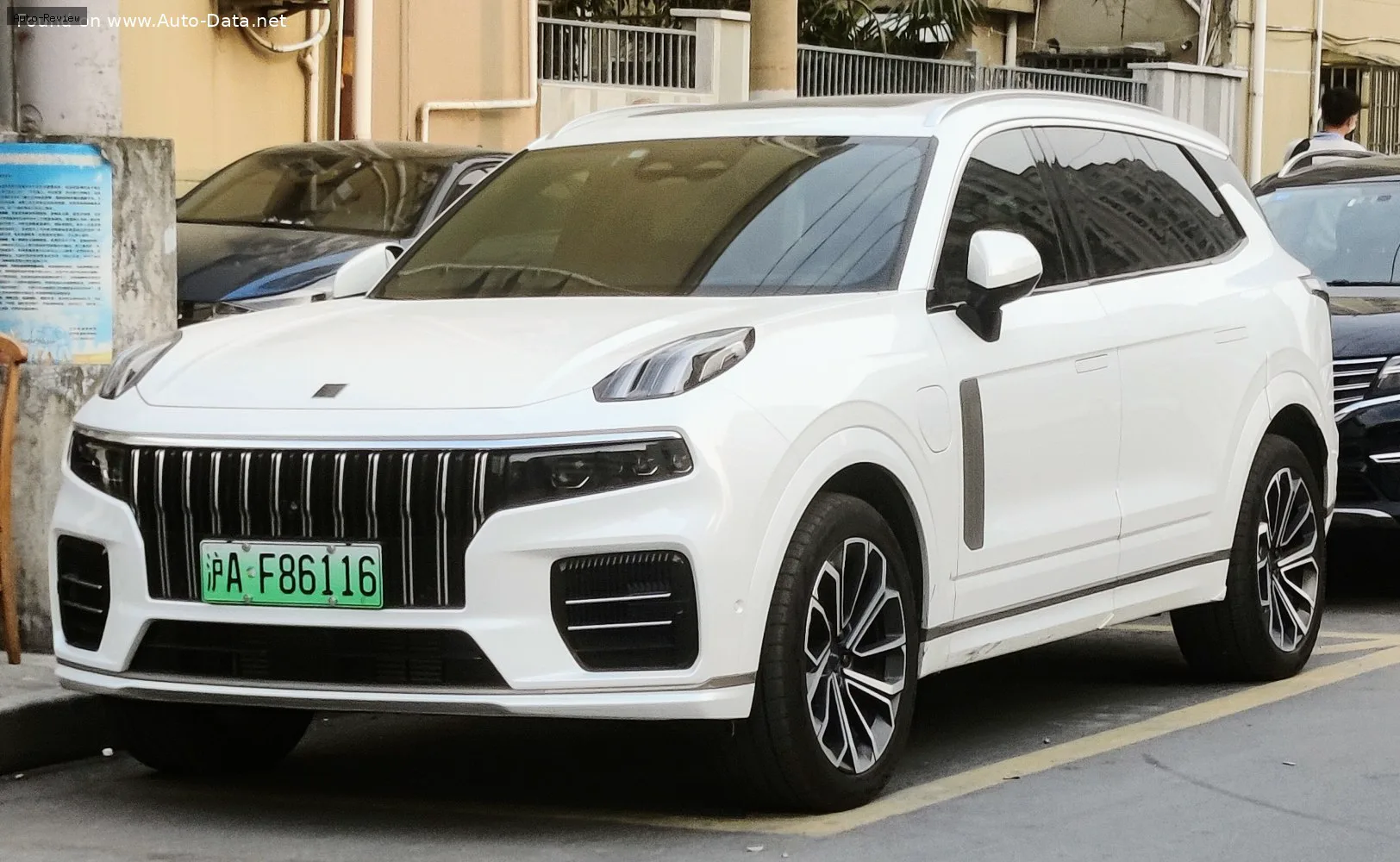 Lynk & Co 09 09 2.0TD T8 (431 лс) Plug-in Hybrid E-AWD Automatic 2021 - 2022