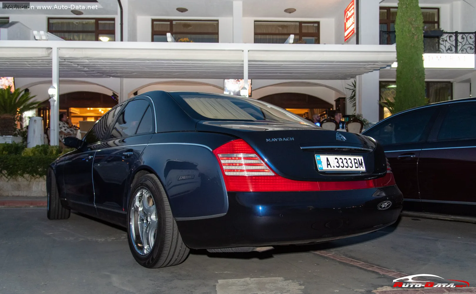 Maybach 57 57 (W240) 5.5 V12 (550 лс) Automatic 2002 - 2013