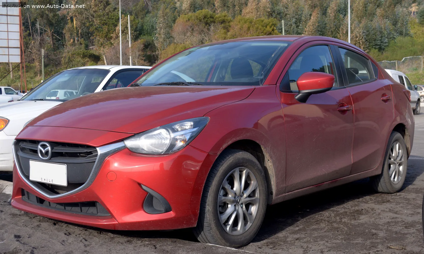 Mazda 2 2 III Sedan (DL) 1.5 SkyActiv-G (110 лс) Automatic 2014 - 2019