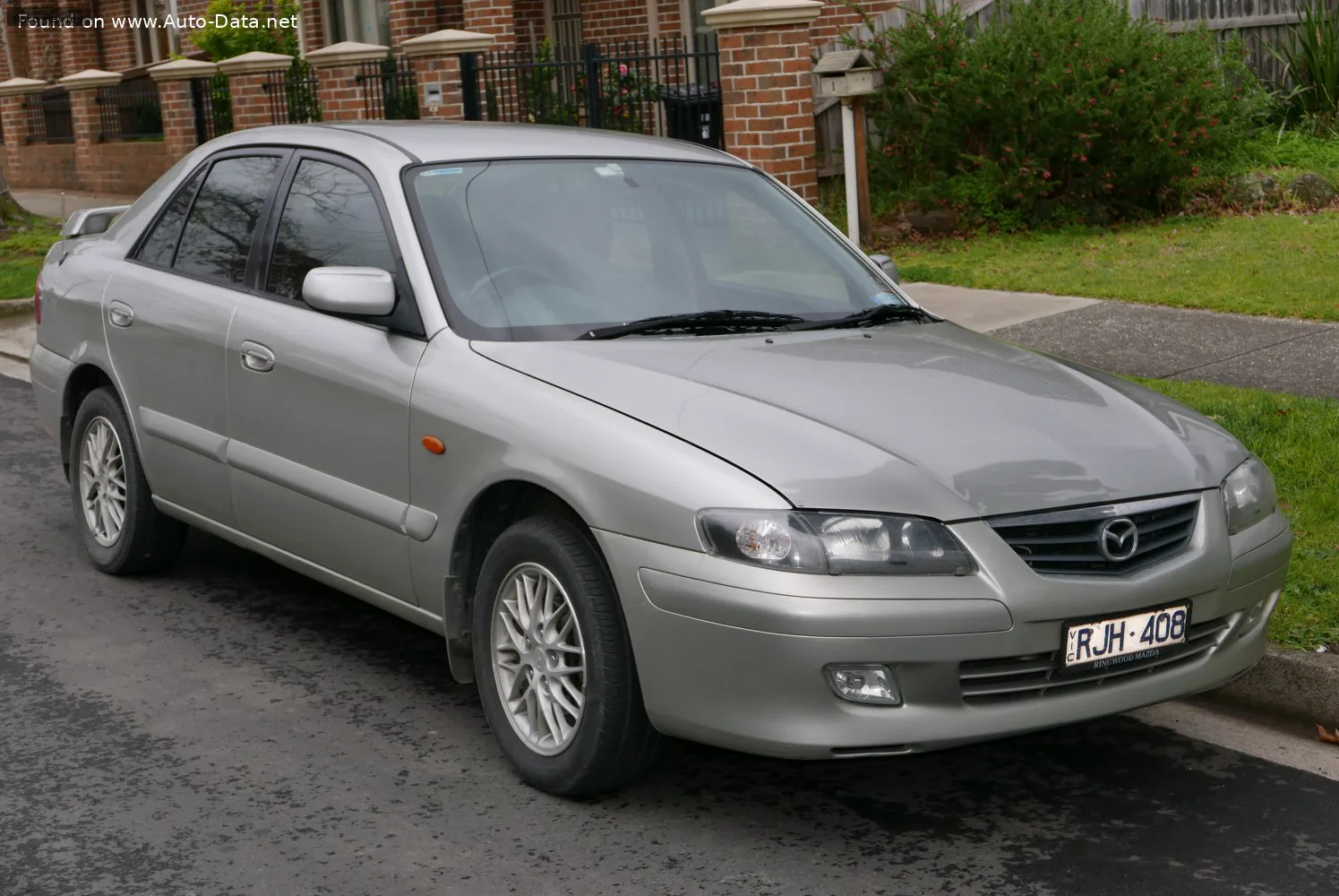 Mazda 626 626 V Hatchback (GF) 2.0 (115 лс) 1997 - 2001
