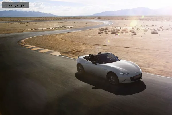 Mazda MX-5 MX-5 IV (ND, facelift 2023) 2.0 SkyActiv-G (181 лс) Automatic 2023 - — фото 2