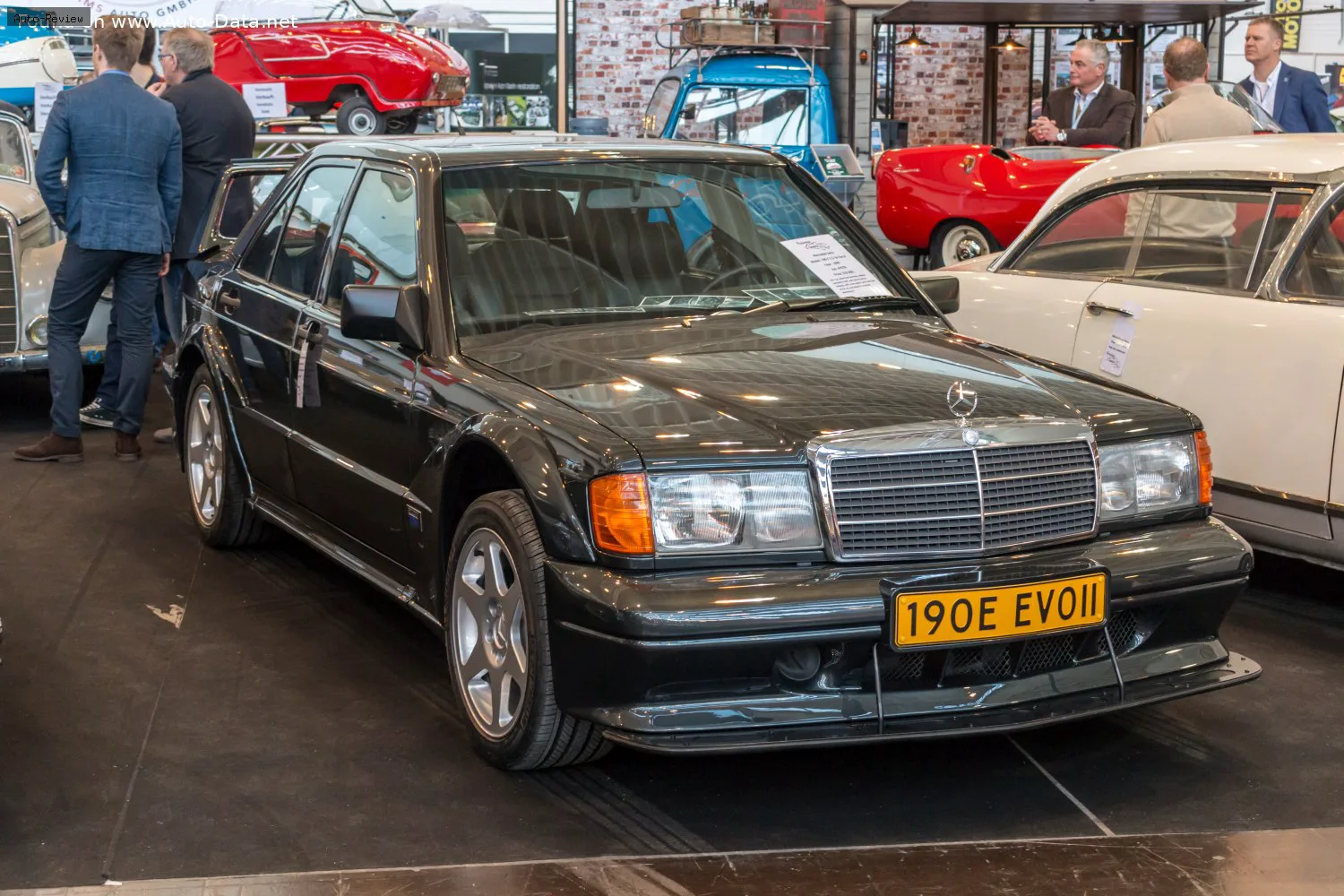 Mercedes-Benz 190 190 (W201, facelift 1988) E 2.3 (136 лс) 1991 - 1993