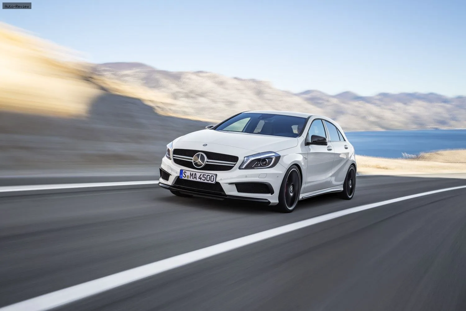 Mercedes-Benz A-Класс A-Класс (W176) AMG A 45 (360 лс) 4MATIC AMG SPEEDSHIFT DCT 2013 - 2015 — фото 3