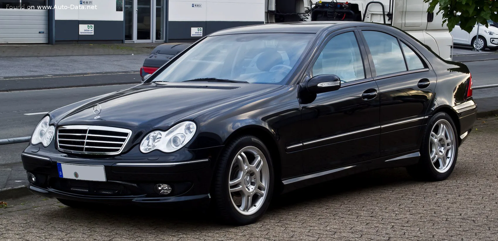 Mercedes-Benz C-Класс C-class (W203, facelift 2004) AMG C 30 CDI (231 лс) Automatic 2004 - 2004