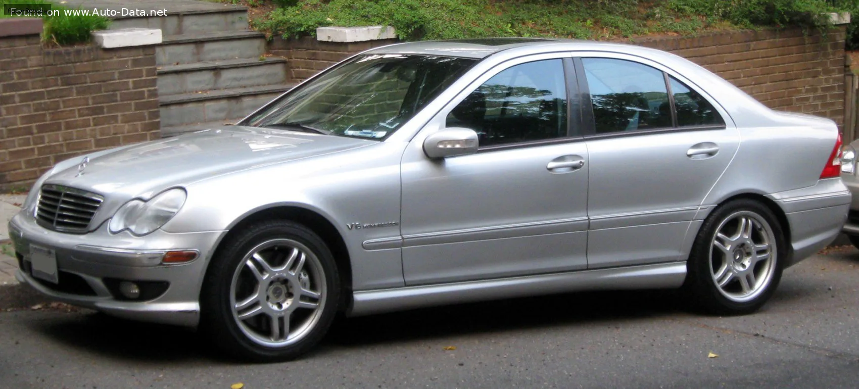 Mercedes-Benz C-Класс C-Класс (W203) AMG C 32 V6 (354 лс) Automatic 2001 - 2004