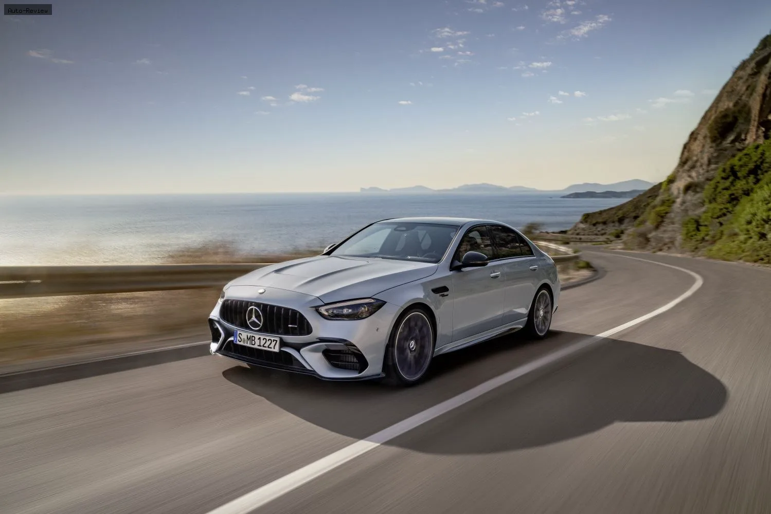 Mercedes-Benz C-Класс C-Класс T-modell (S206) AMG C 63 S E PERFORMANCE (680 лс) Plug-in Hybrid 4MATIC+ AMG SPEEDSHIFT MCT 9G 2022 - 2026 — фото 3