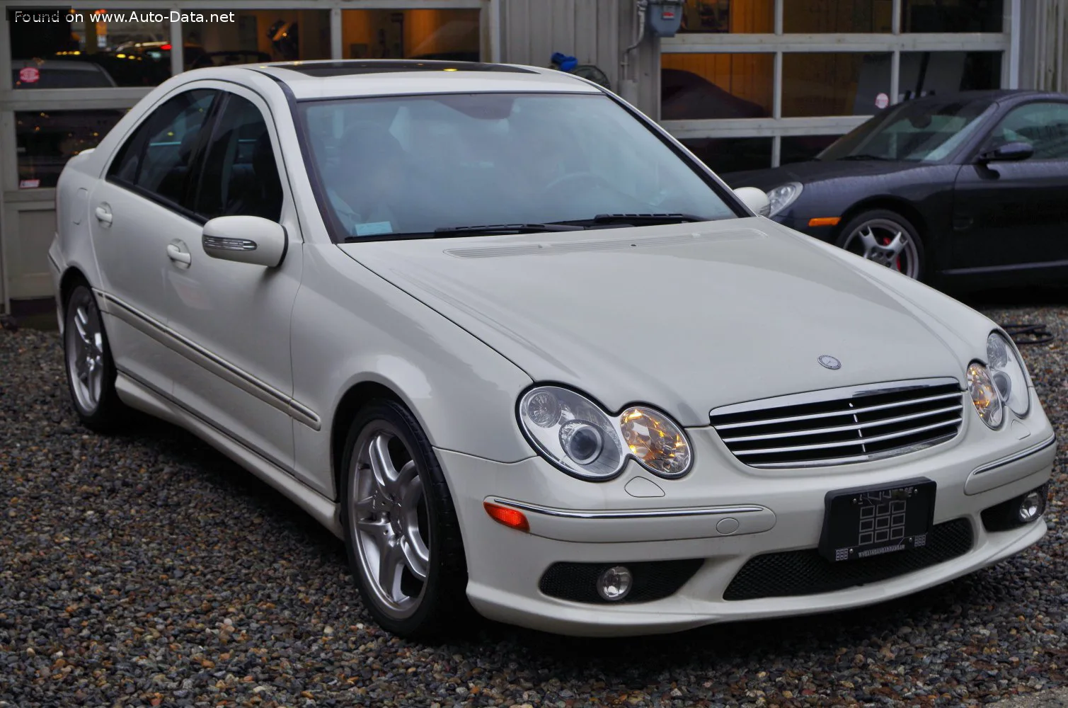 Mercedes-Benz C-Класс C-class (W203, facelift 2004) C 230 Kompressor (189 лс) (USA) 2004 - 2007 — фото 3