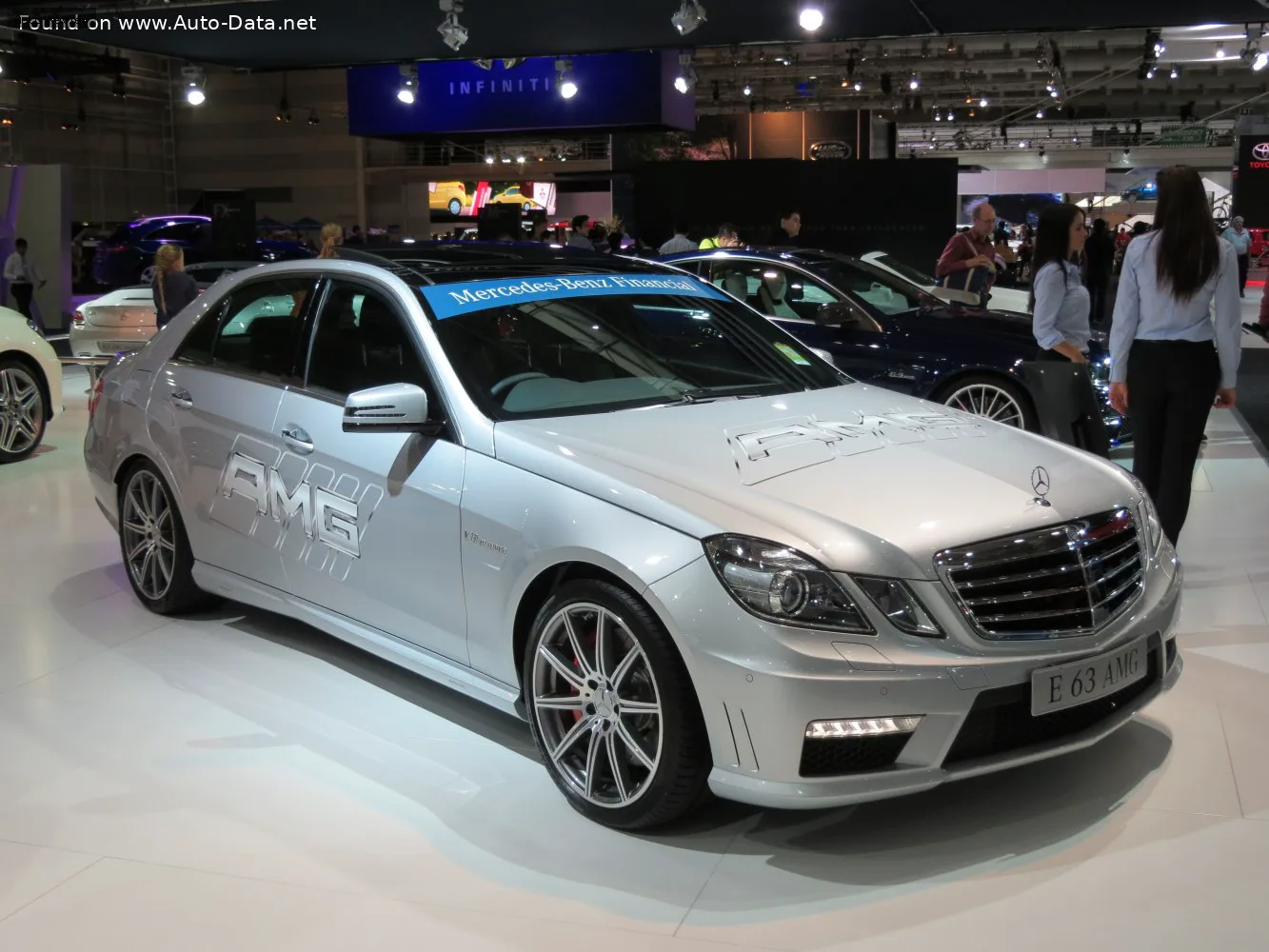 Mercedes-Benz E-Класс E-Класс (W212) AMG E 63 V8 BITURBO (525 лс) AMG SPEEDSHIFT MCT 2011 - 2013 — фото 3