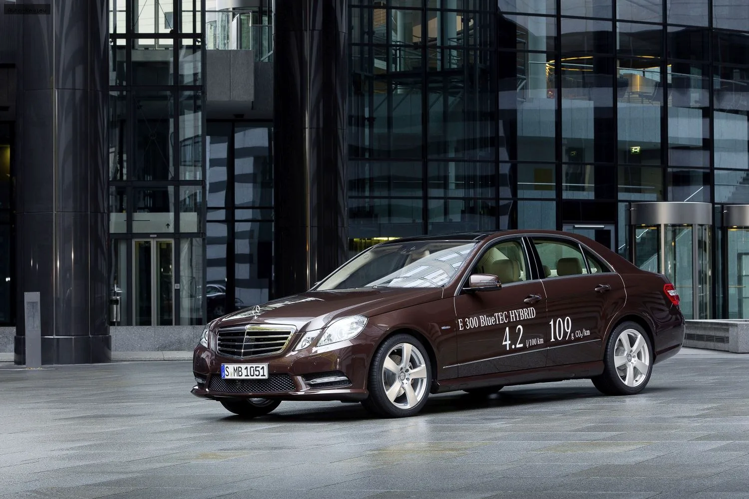 Mercedes-Benz E-Класс E-Класс T-modell (S212) E 300 BlueTEC Hybrid (204 лс) 7G-TRONIC PLUS 2012 - 2013 — фото 3