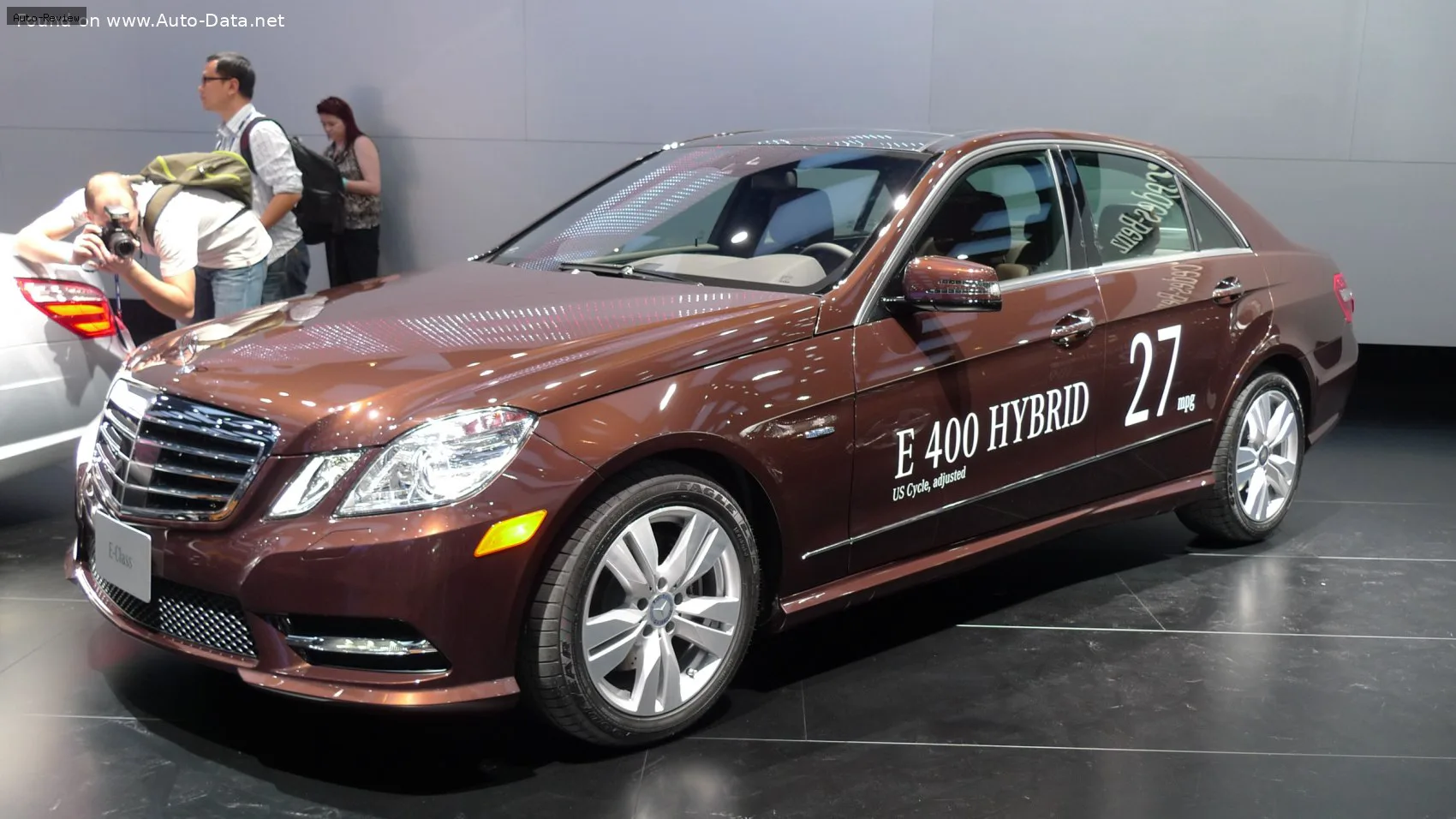 Mercedes-Benz E-Класс E-Класс (W212) E 400 V6 (329 лс) Hybrid 7G-TRONIC PLUS 2012 - 2013 — фото 3