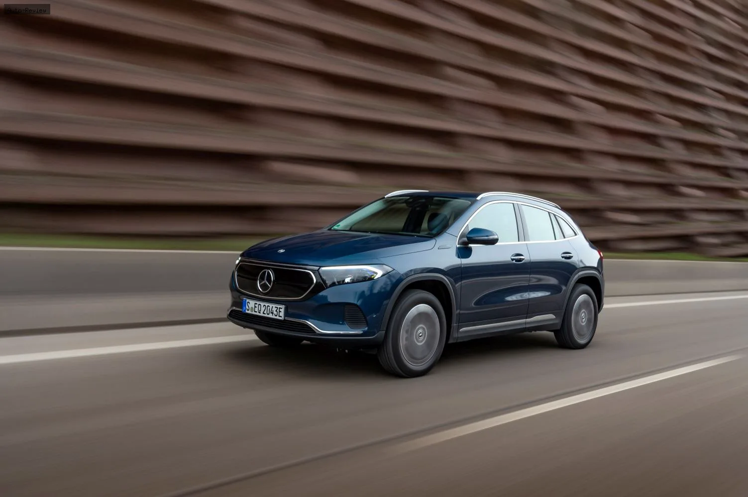 Mercedes-Benz EQA EQA (H243) 350 69.7 kWh (292 лс) 4MATIC 2021 - 2023 — фото 3