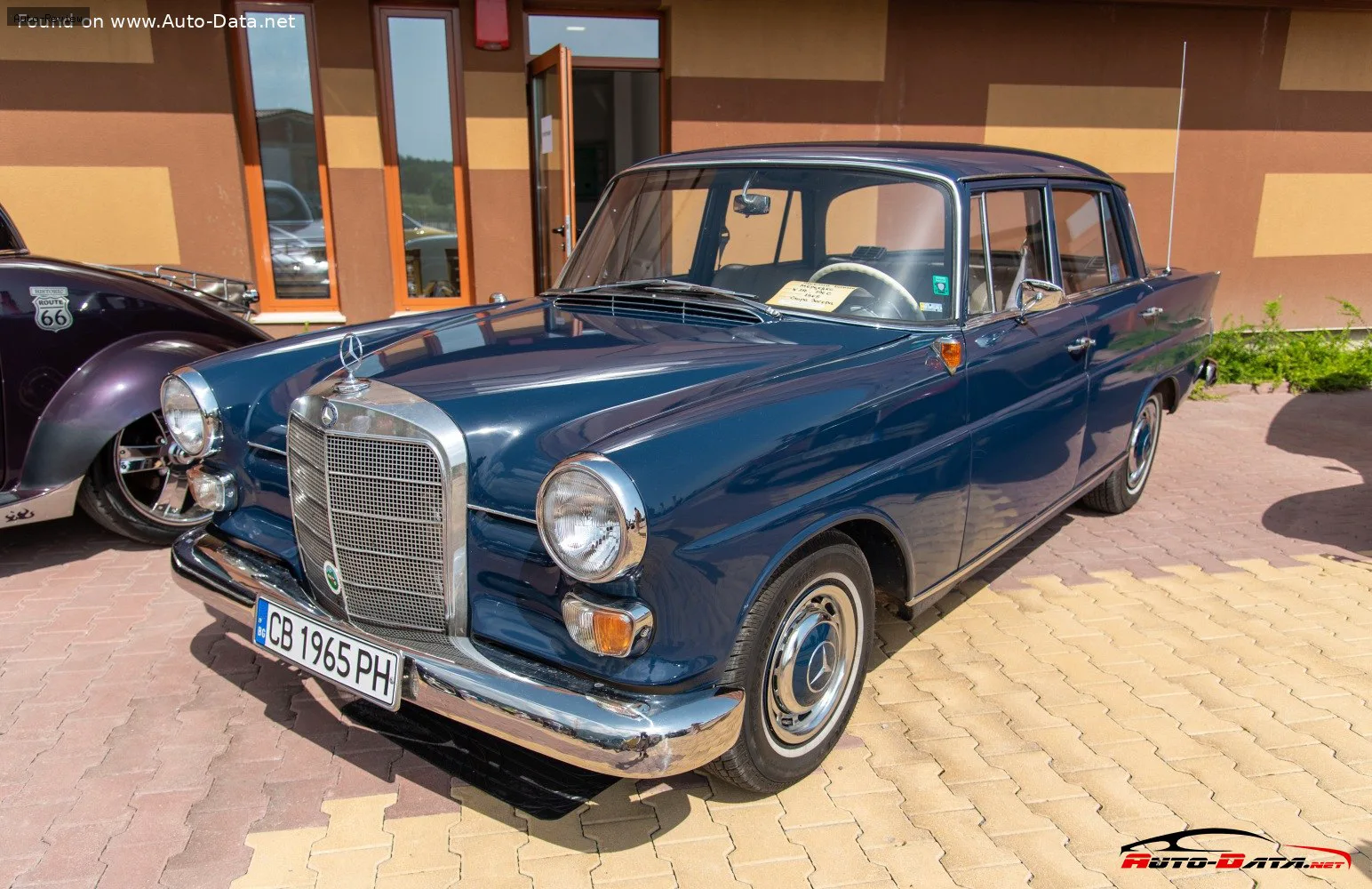 Mercedes-Benz Fintail Fintail (W110) 190 c (80 лс) 1961 - 1965