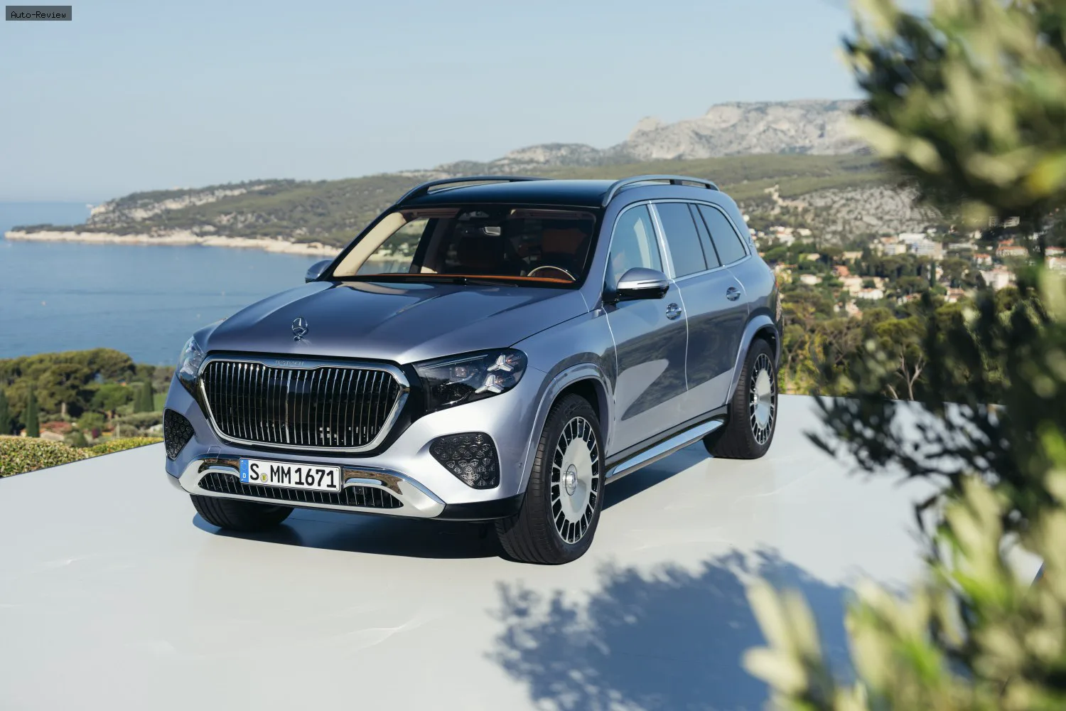 Mercedes-Benz GLS Maybach GLS (X167, facelift 2026) 680 V8 (612 лс) EQ Boost 4MATIC 9G-TRONIC 2026 - — фото 3