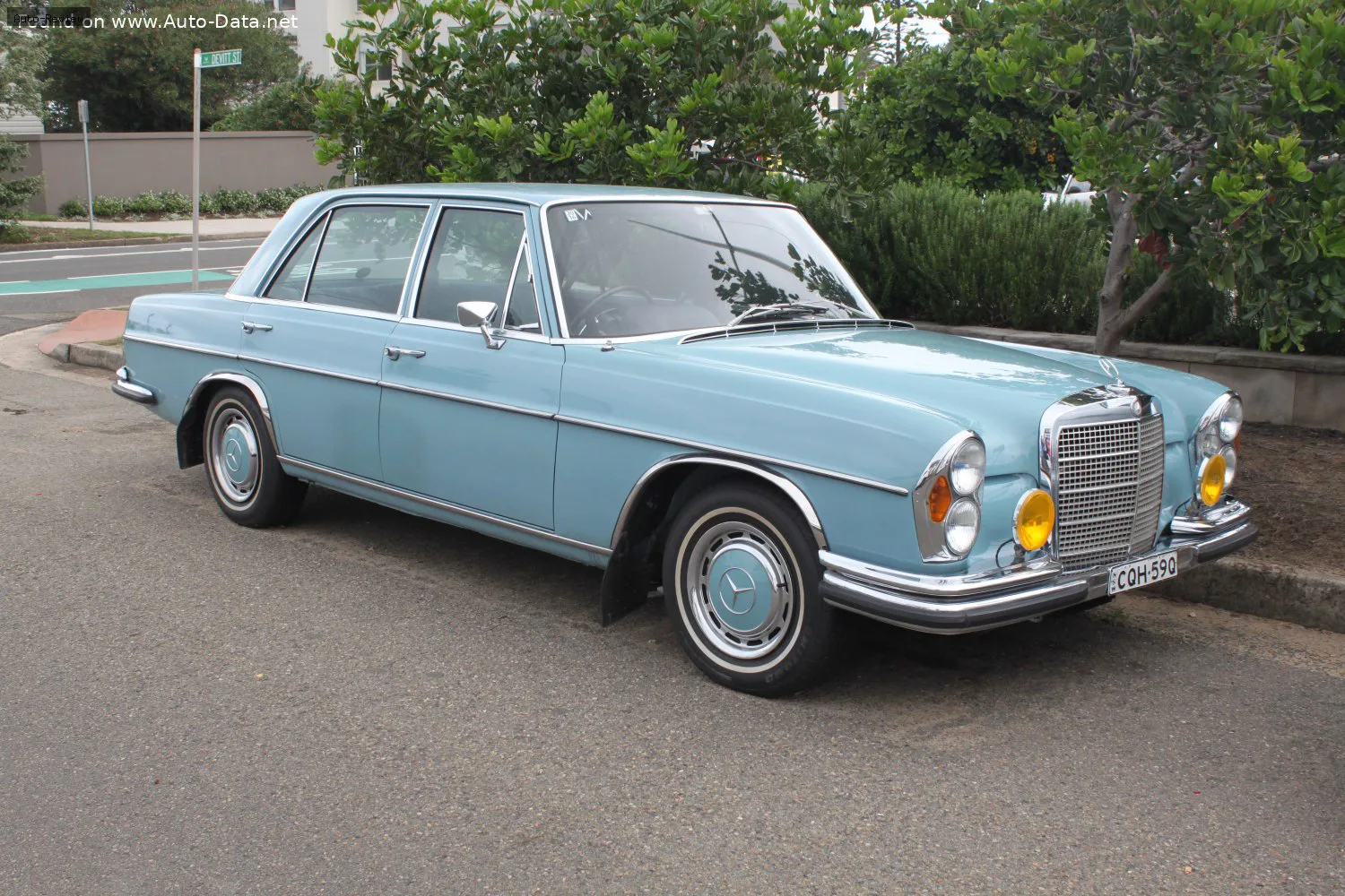 Mercedes-Benz W108 W108 SEL 280 SEL 3.5 V8 (200 лс) 1970 - 1972 — фото 3