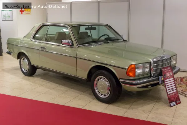 Mercedes-Benz W123 C123 300 CD (78 лс) Automatic 1977 - 1979 — фото 2