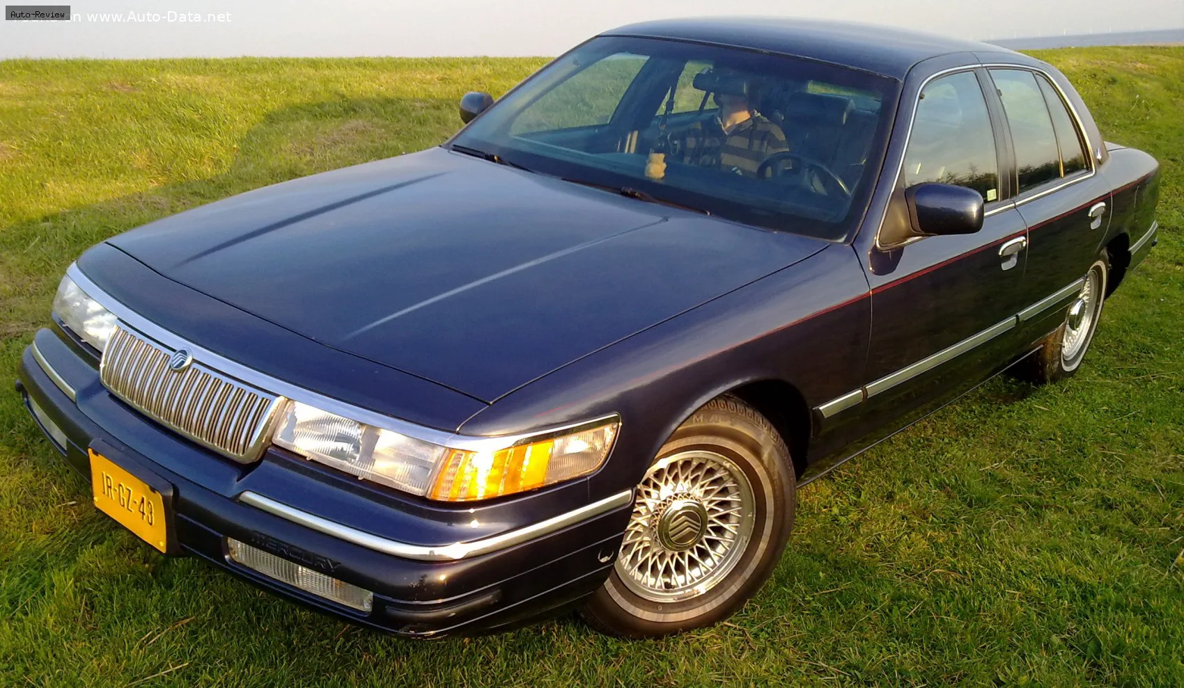 Mercury Grand Marquis Grand Marquis II 4.6 V8 (203 лс) 1991 - 2000