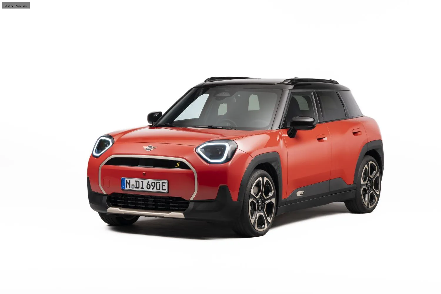 Mini Aceman Aceman (J05) E 38.5 kWh (184 лс) Electric 2024 -