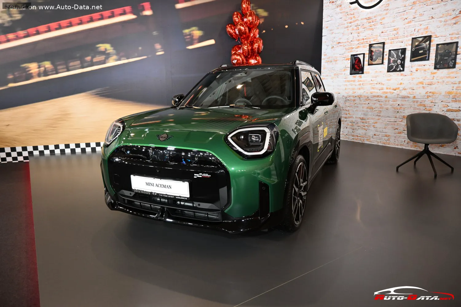 Mini Aceman Aceman (J05) JCW 54.2 kWh (258 лс) Electric 2025 -