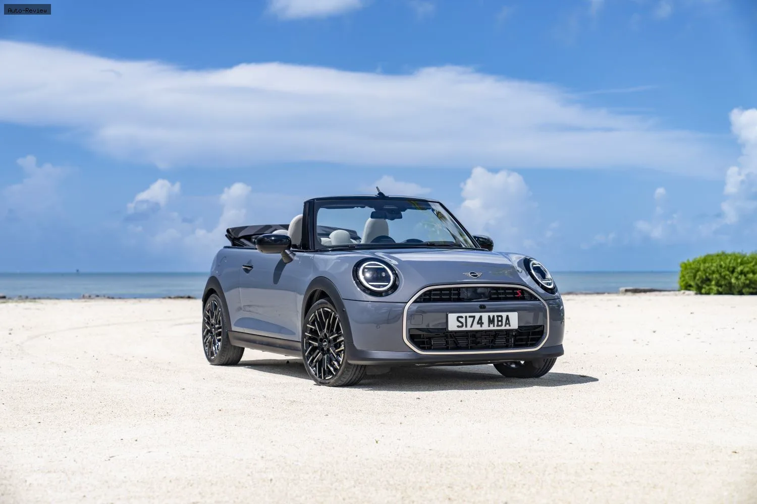 Mini Convertible Convertible (F67) JCW 2.0 (231 лс) Steptronic 2024 -