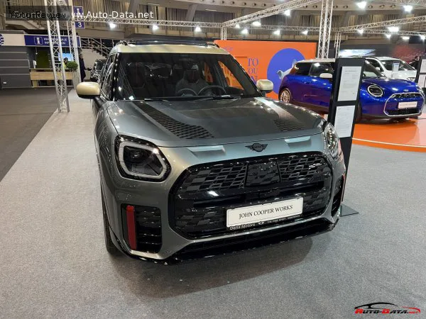 Mini Countryman Countryman (U25) SE 66.5 kWh (313 лс) Electric ALL4 2024 - 2026 — фото 2