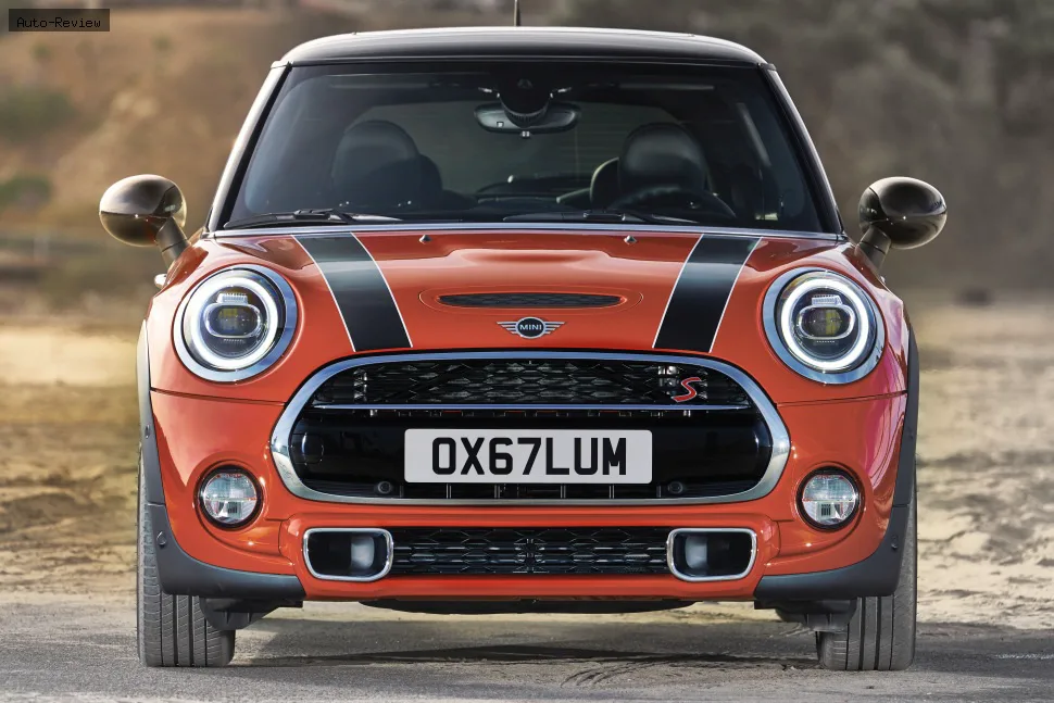 Mini Hatch Hatch (F56, facelift 2018) 3-door Cooper 1.5 (136 лс) Steptronic 2018 - 2021 — фото 3