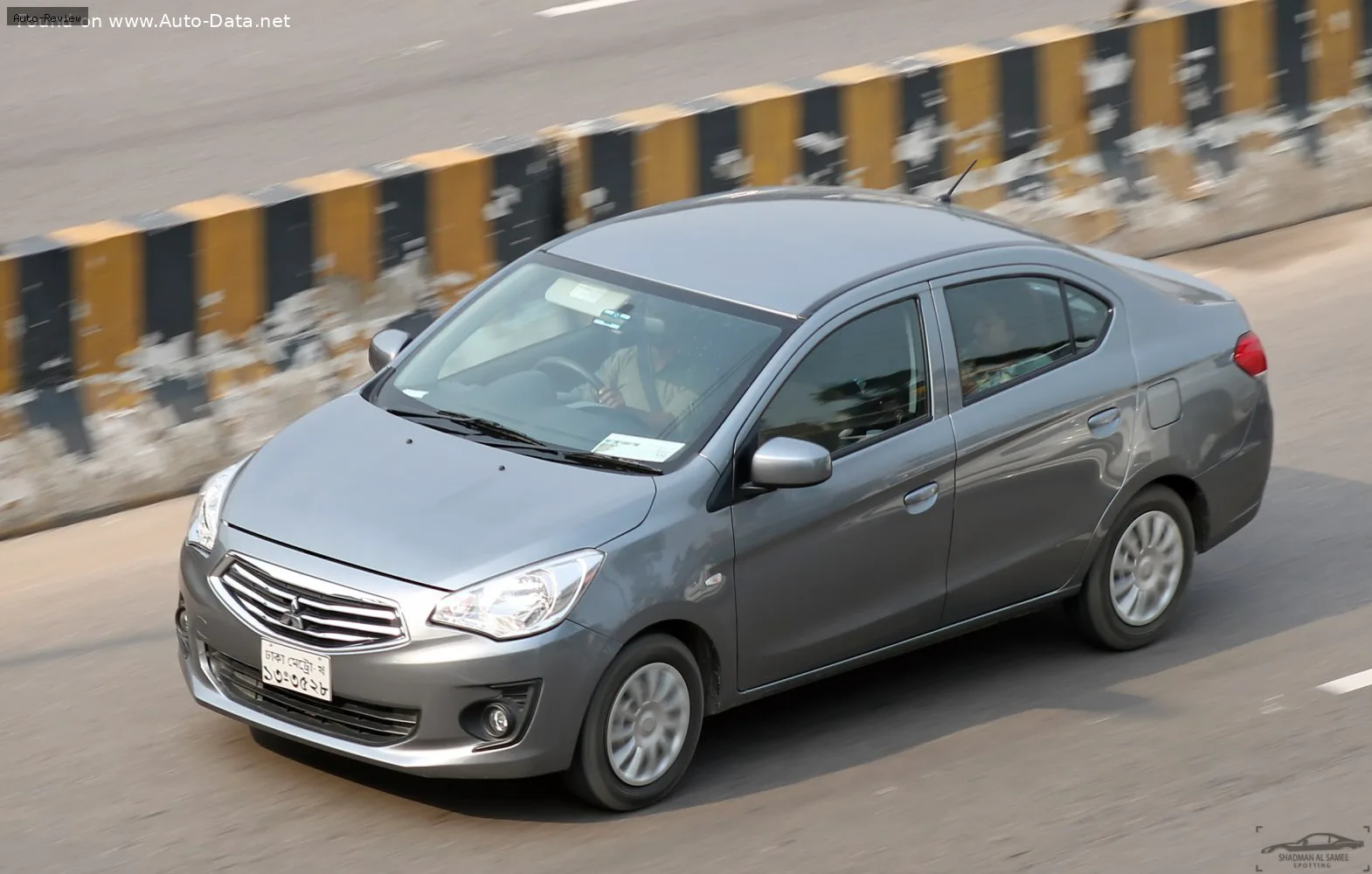 Mitsubishi Attrage Attrage (A10) 1.2 MIVEC (78 лс) CVT 2013 - 2019 — фото 3