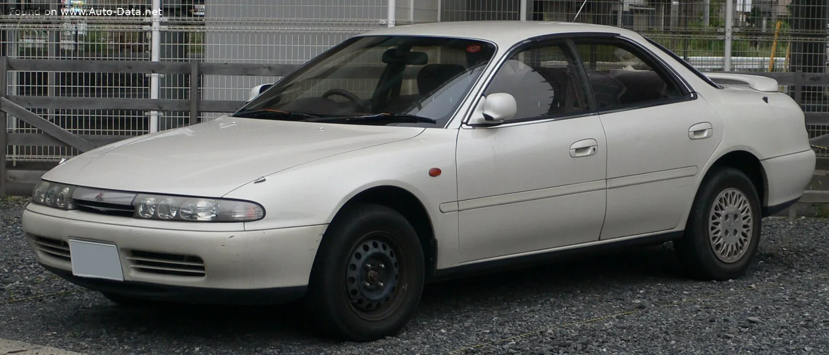 Mitsubishi Emeraude Emeraude (E54A) 2.0 i V6 24V (200 лс) Automatic 1992 - 1995