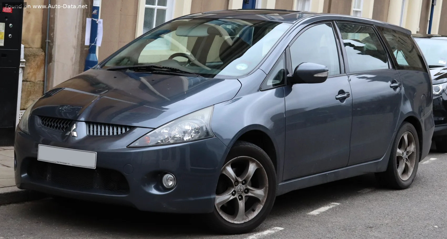 Mitsubishi Grandis Grandis 2.4 i 16V MIVEC (165 лс) 2003 - 2011
