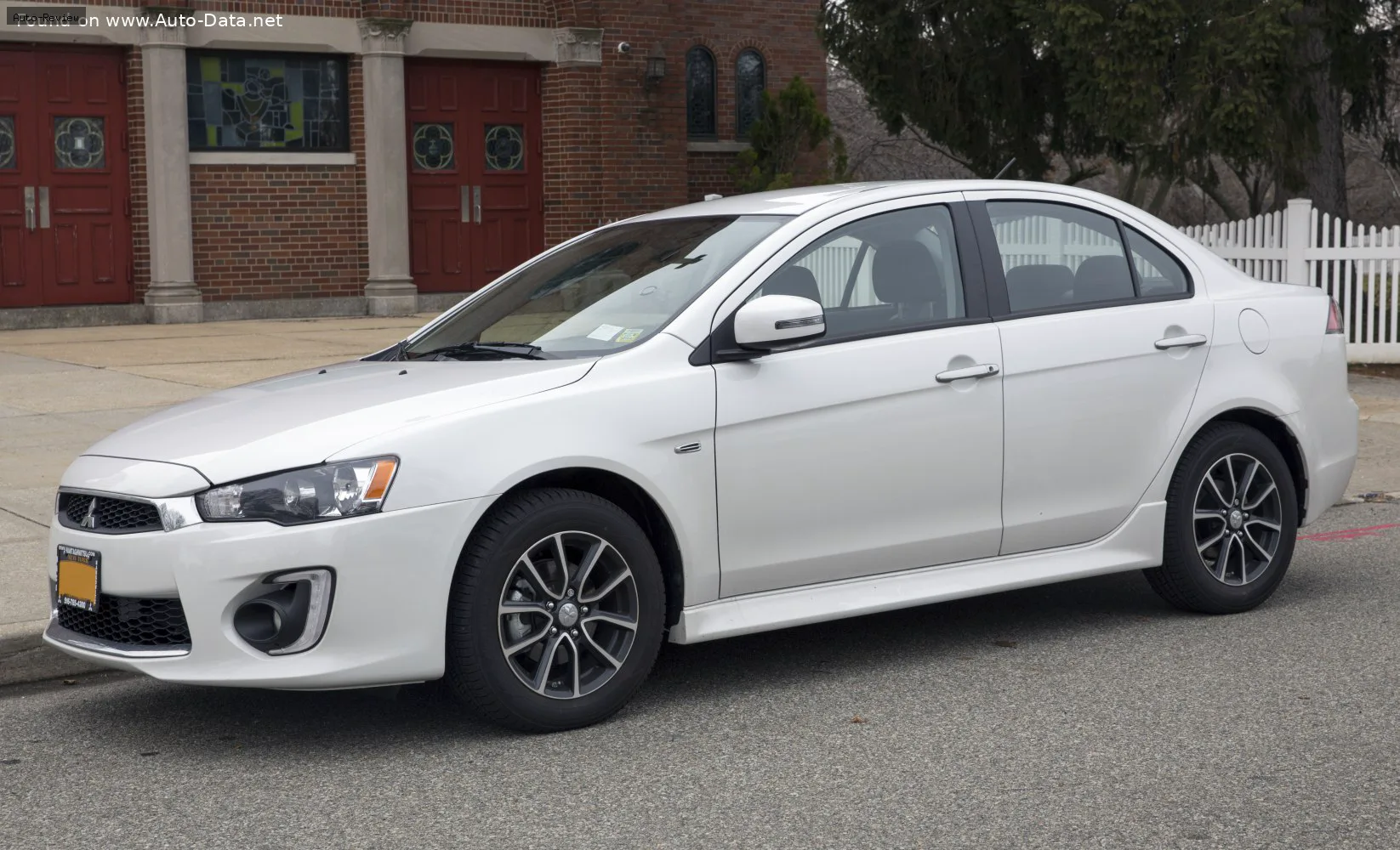 Mitsubishi Lancer Lancer IX (facelift 2015) 2.4 (168 лс) 2015 - 2017
