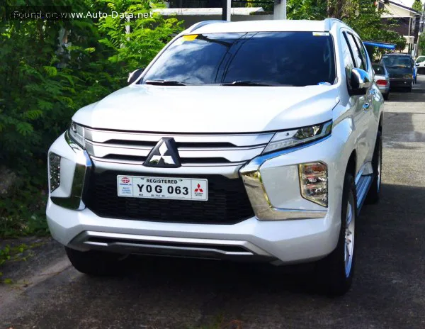 Mitsubishi Montero Sport Montero Sport III (facelift 2019) 2.4 Clean Diesel (181 лс) Automatic 2019 - — фото 2